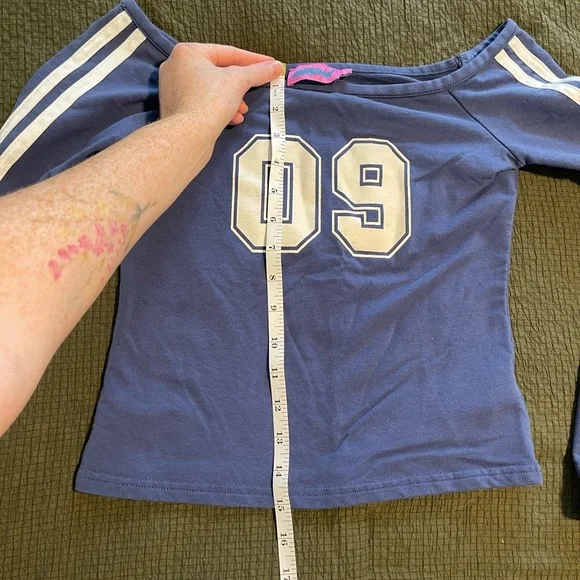 Blue Off-Shoulder long sleeve - Picture 6 of 9